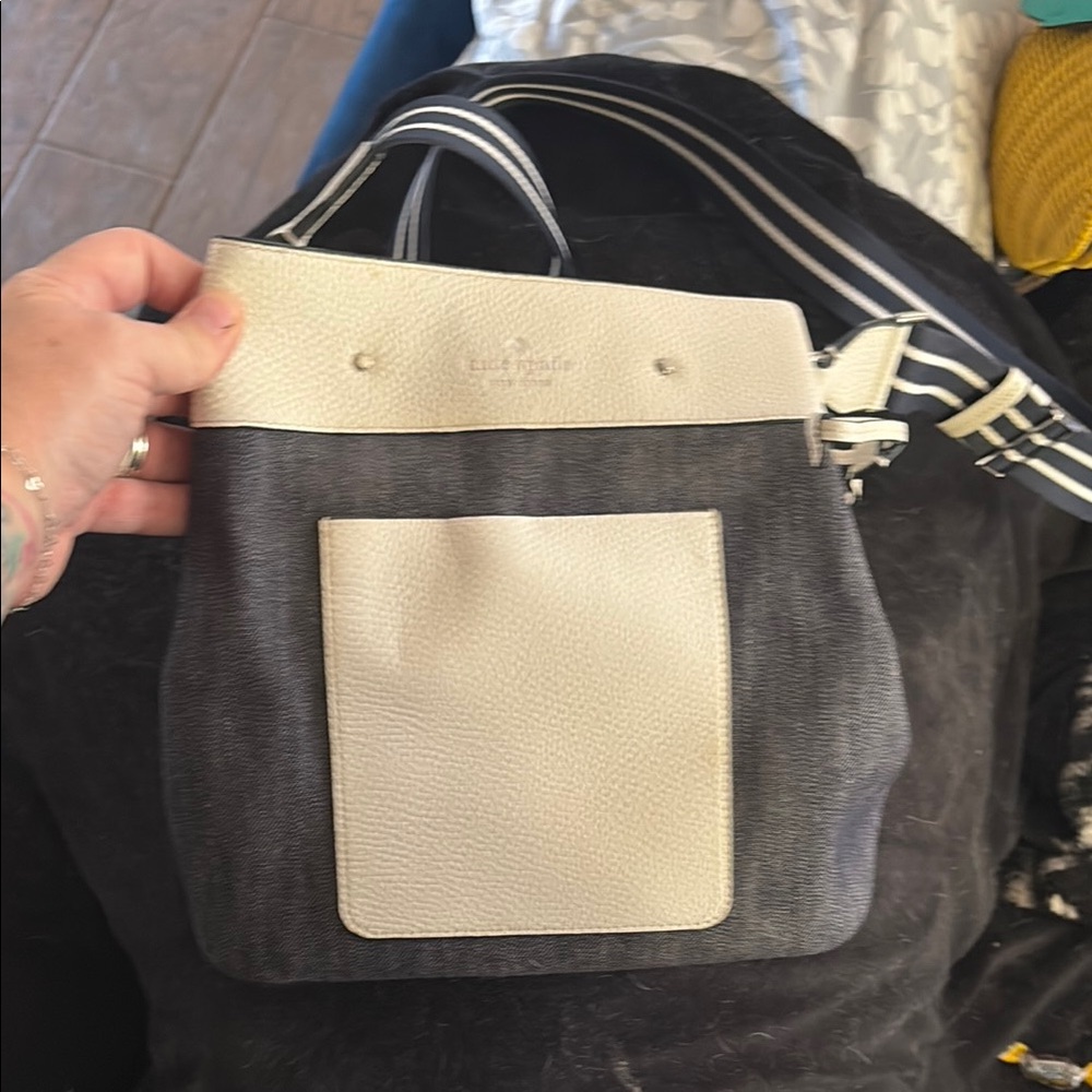 Kate Spade Black and Cream Shoulder Bag